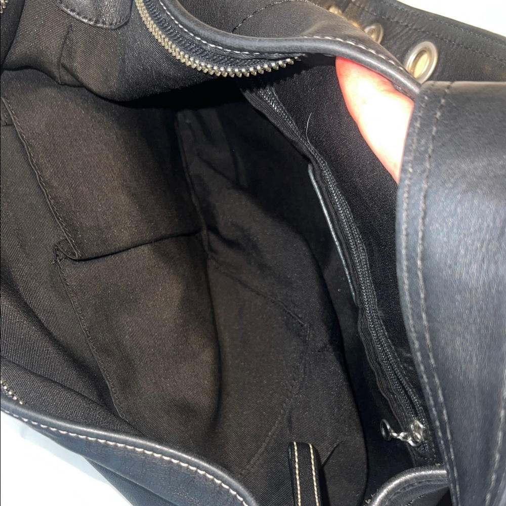 Coach Black Leather shoulder Bag - Picture 4 of 8